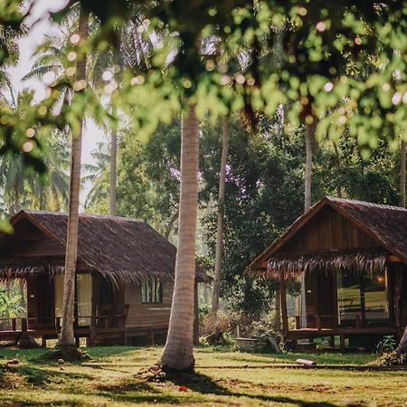Coco Canopy Boutique Resort Koh Jum Buitenkant foto
