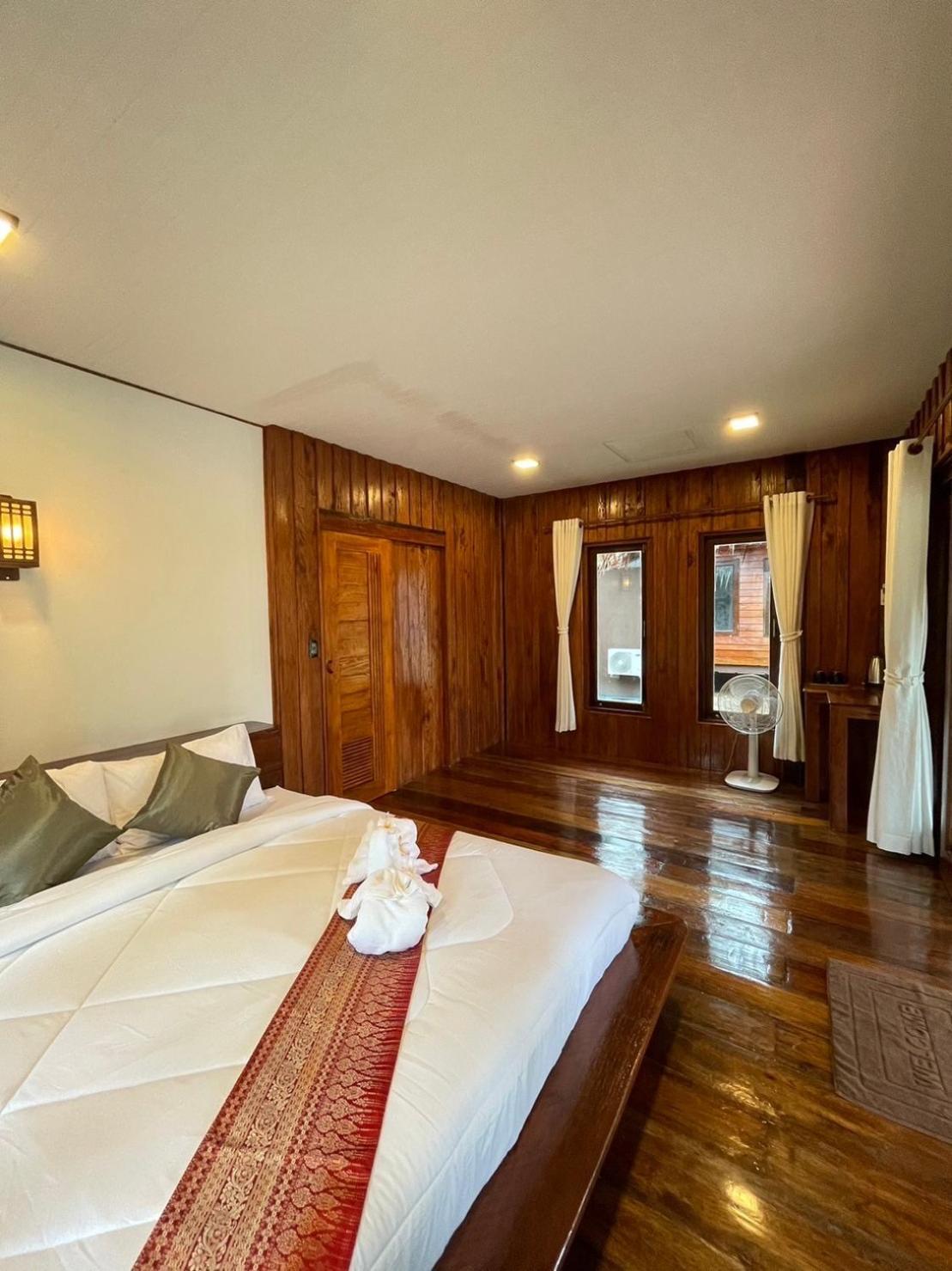 Coco Canopy Boutique Resort Koh Jum Buitenkant foto