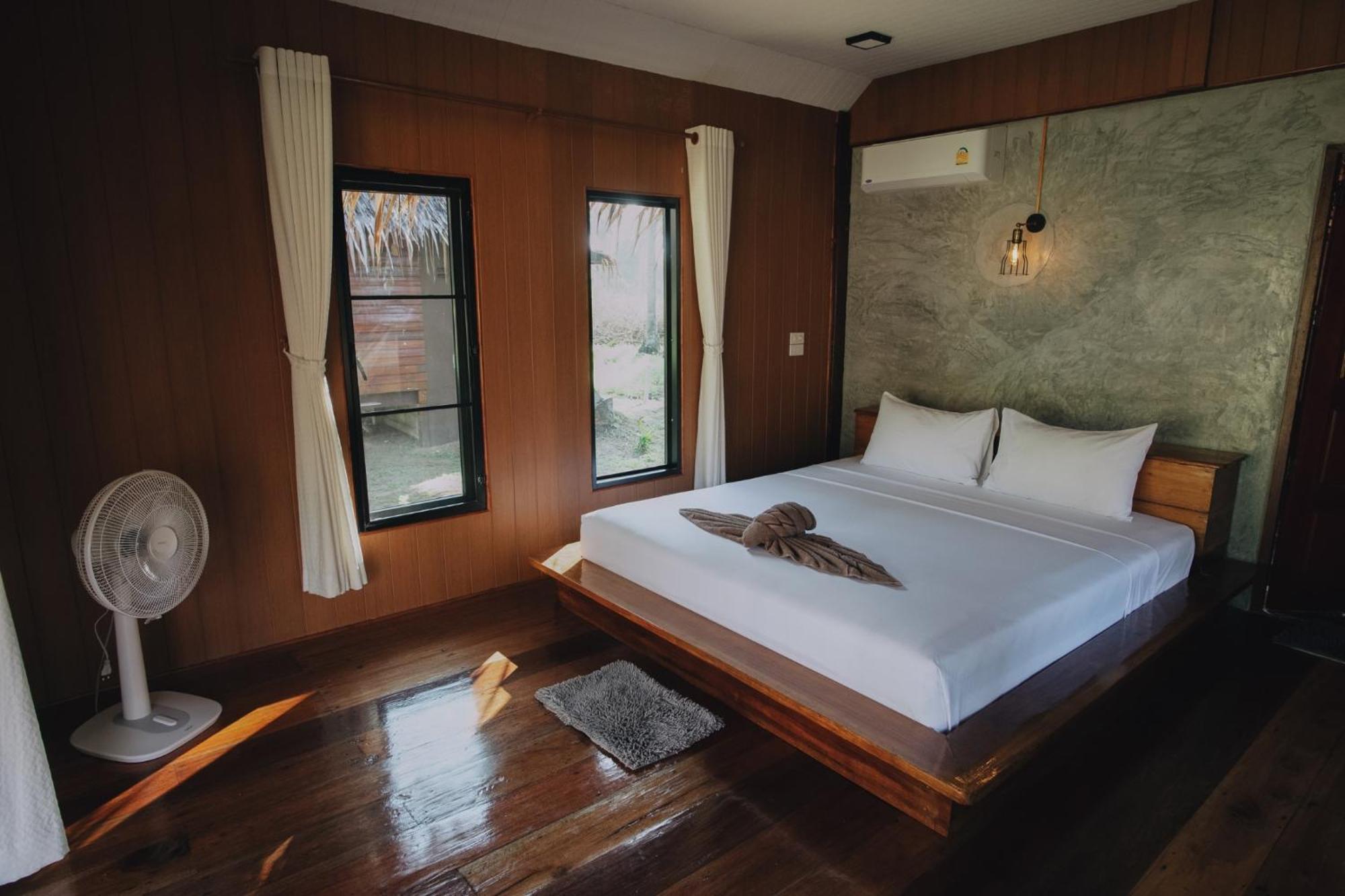 Coco Canopy Boutique Resort Koh Jum Buitenkant foto